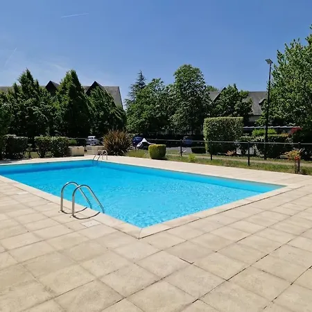 Appartement Spacieux Avec Parking Prive Blois Exterior photo
