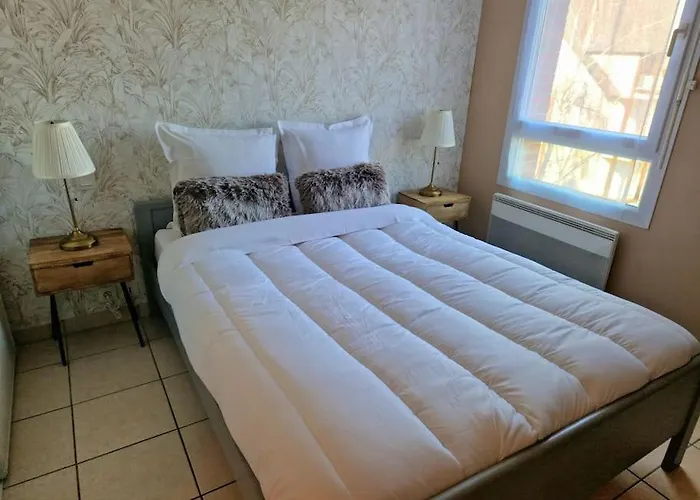 Appartement Spacieux Avec Parking Prive